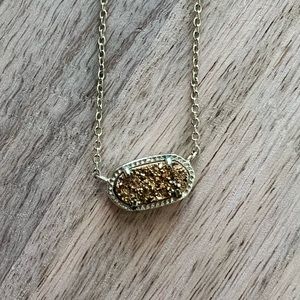 Kendra Scott necklace